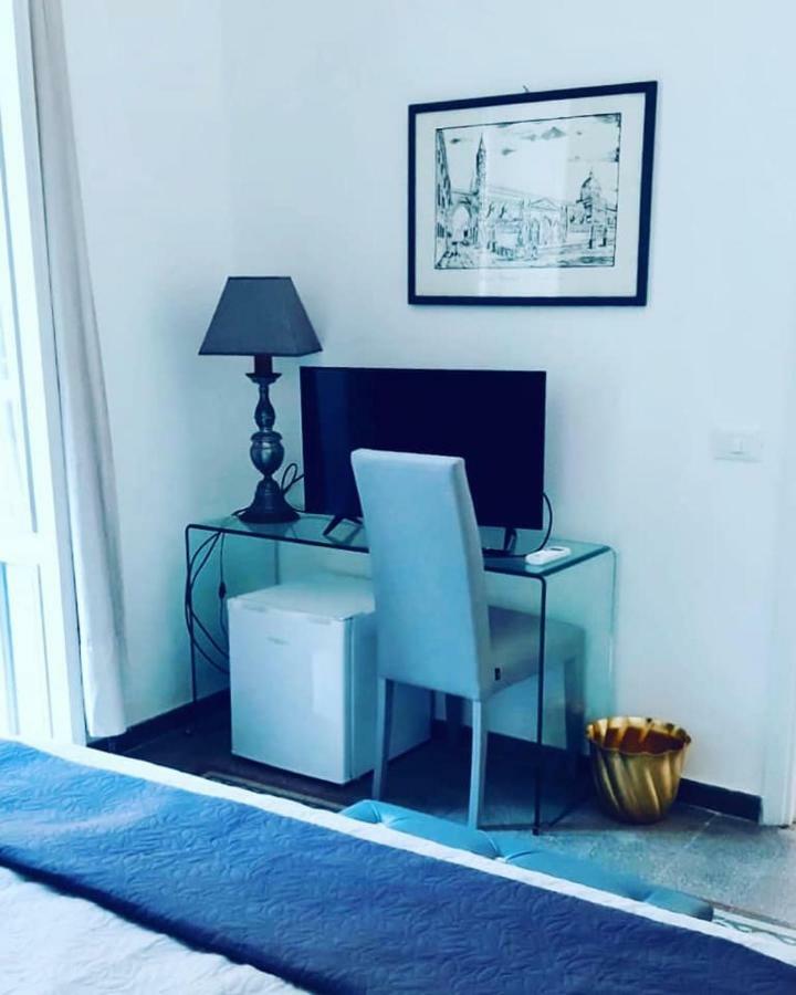 B&B Charme Centre-Ville Artistic & Literary Rooms Palermo Kültér fotó